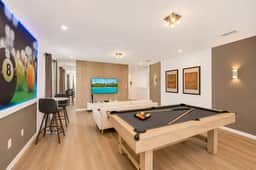 8939AD · Amazing Solara 7BR/ Pool /Spa /Free Waterpark - Image 3
