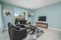 550PB · 20% OFF Weekly Stay /4BR/ With Pool(550PB) - Image 2
