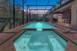 8828BC · Dazzling 9BR Villa with Pool& Spa, Close to Disney - Image 2