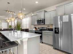 1826SD · Amazing 5BR Villa in Windsor Island Near Clubhouse - Image 2