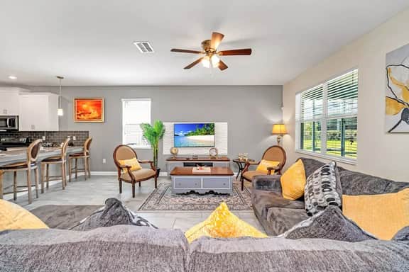 9032SD · Lux 9Br Villa Close 2 Disney Pool Spa (9032SD) - Image 2