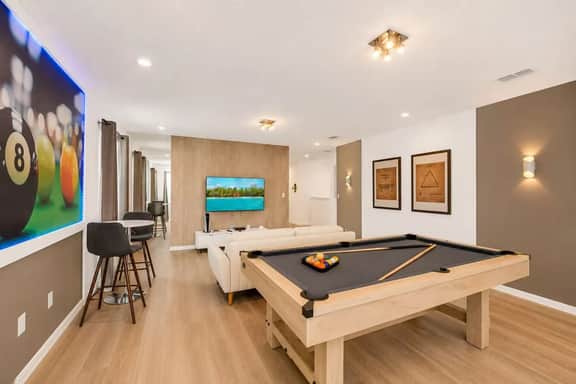 8939AD · Amazing Solara 7BR/ Pool /Spa /Free Waterpark - Image 3