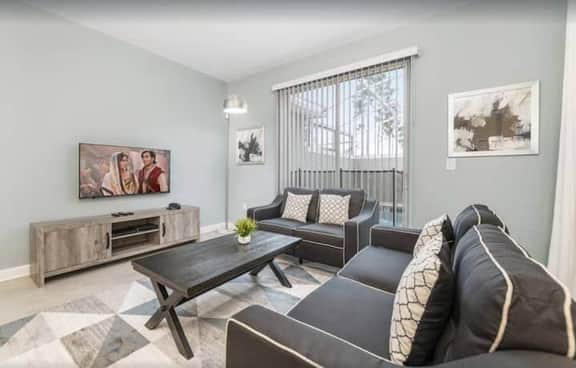 440OC · 20% OFF Weekly Stay 4BR Th With Pool(440OC) - Image 4