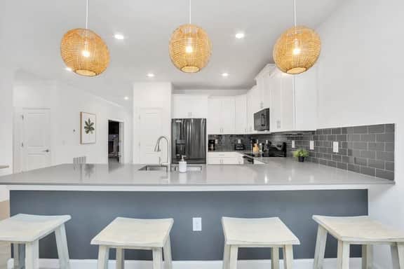 2706OW · Brand New Storey Lake 10 Bedroom Villa with Pool & - Image 4