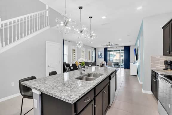 3417LW · Brand New 7 Bedroom with Pool /Spa/ Themed, Close - Image 5