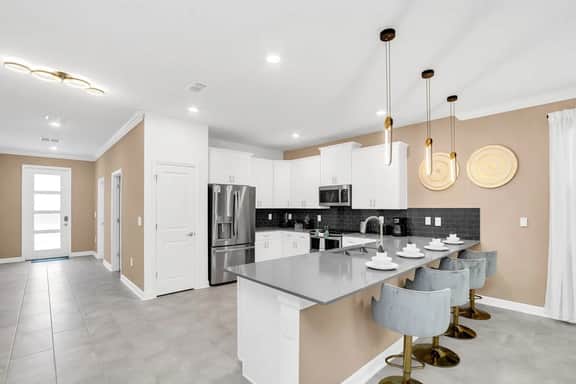 3016PL · Brand New High End 9BR Villa in Storey Lake Resort - Image 5