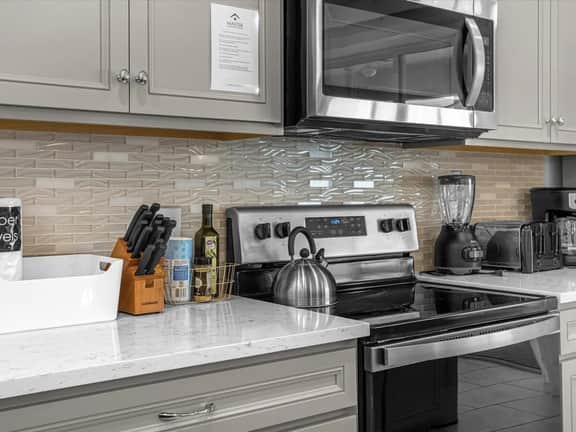 1826SD · Amazing 5BR Villa in Windsor Island Near Clubhouse - Image 5