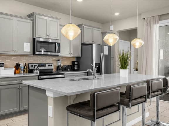1826SD · Amazing 5BR Villa in Windsor Island Near Clubhouse - Image 4