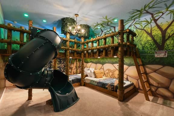 3612LL · Amazing 10BR Jurassic World in Windsor Island - Image 4