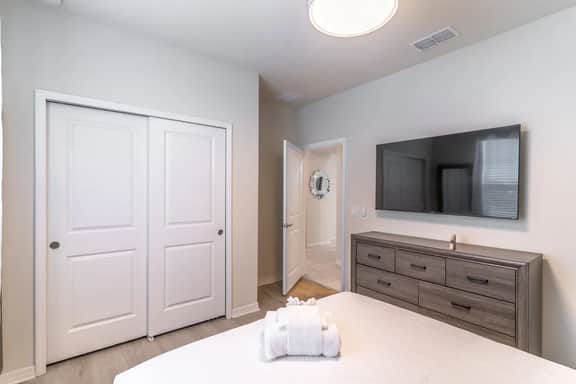 906PD - Dazzling 5BR at Windsor Island/ Close to clubhouse - Image 5