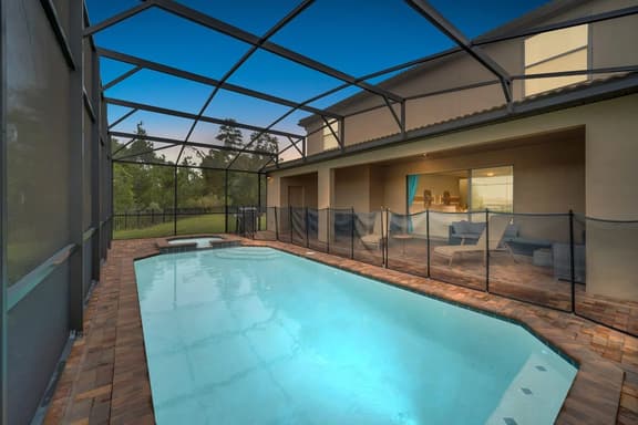 8805BC · Amazing Luxury 9Br Villa With Lake View*Pool*Spa - Image 1